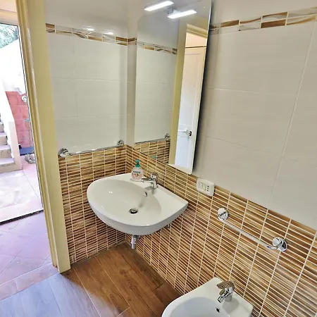 C1. Comfort Apartment, Clima, Shared Swimming Pool *