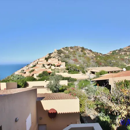 C1. Comfort Apartment, Clima, Shared Swimming Pool 아파트 *